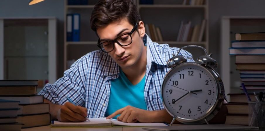 How to Study for an Exam in One Week Without Wasting Time