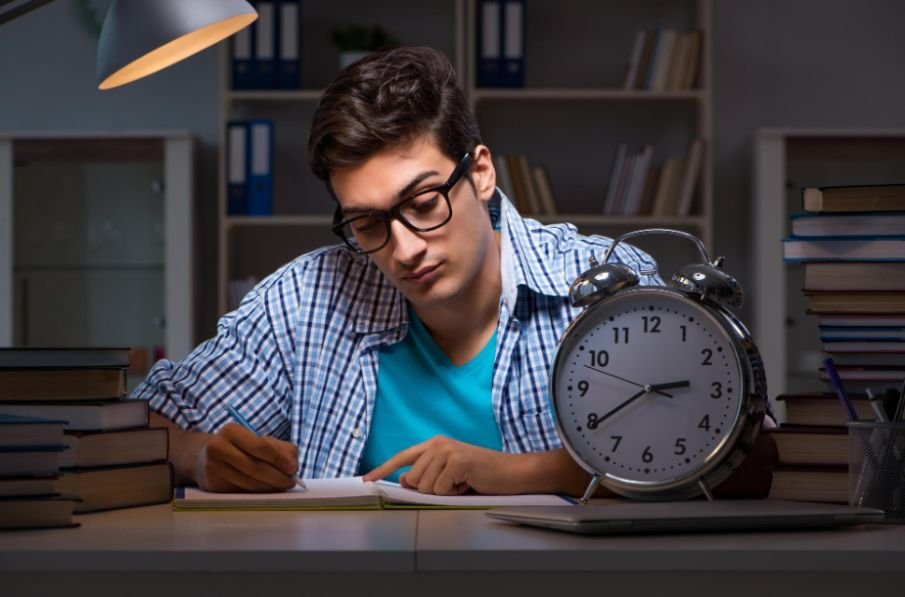 How to Study for an Exam in One Week Without Wasting Time