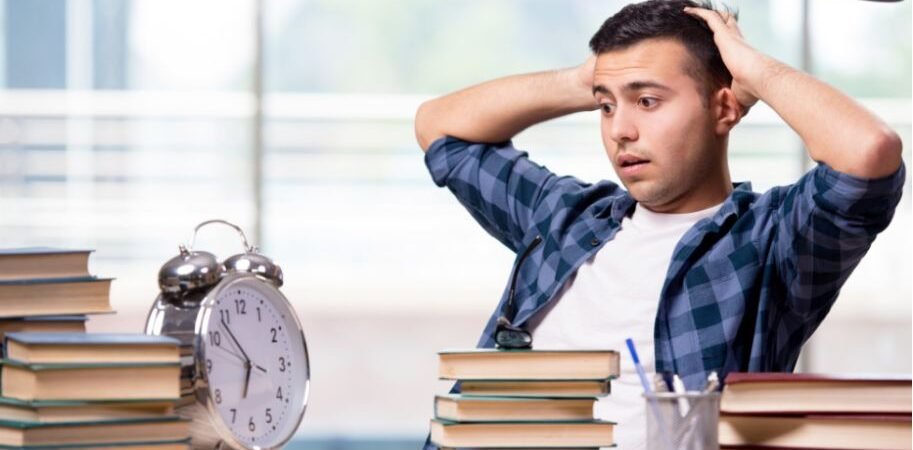 How to Avoid Procrastination Before Exams When You Feel Behind