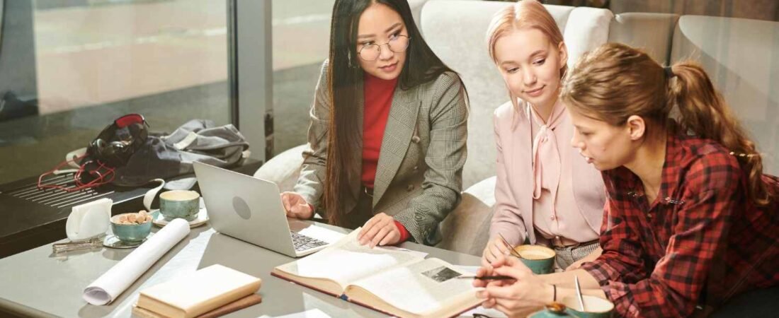 Study Strategies for Students With Part-Time Jobs: 10 Tips